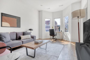 Lakeview 3BR 3 blocks to Wrigleyville dining L CHI-610